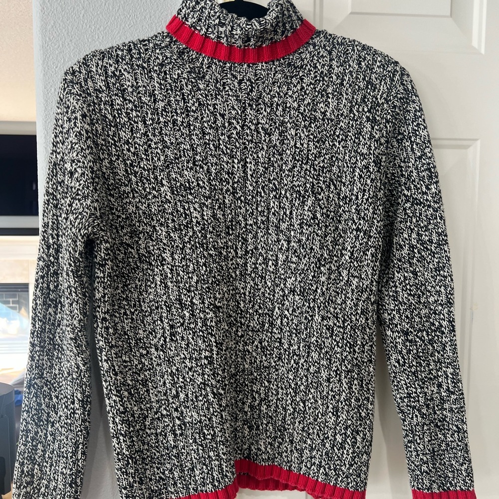 Women’s Liz Claiborne Sweater